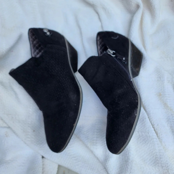 Dr. Scholls Nubuck booties/ shooties 8 - Picture 6 of 12